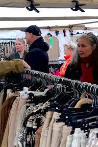 myra-s-market-kleiding-noordermarkt-amsterdam-winter-2.jpg